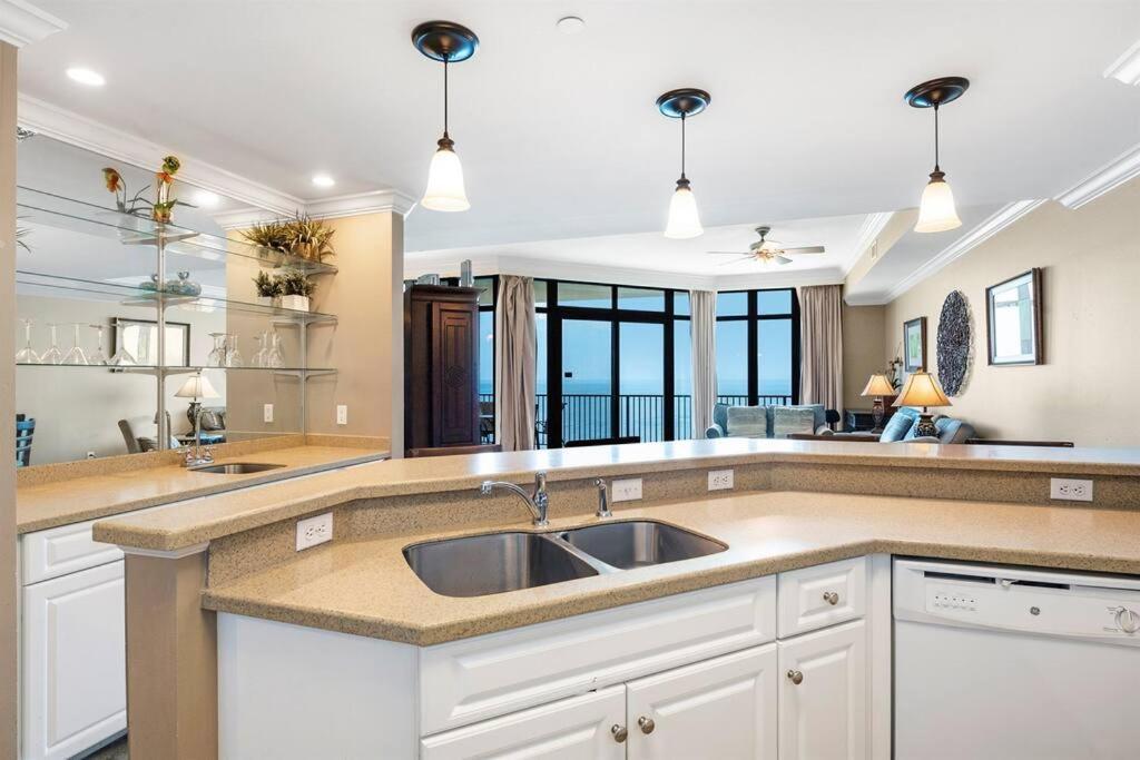 אורנג' ביץ' Phoenix West - 2207 - High-End Luxury Beachfront מראה חיצוני תמונה