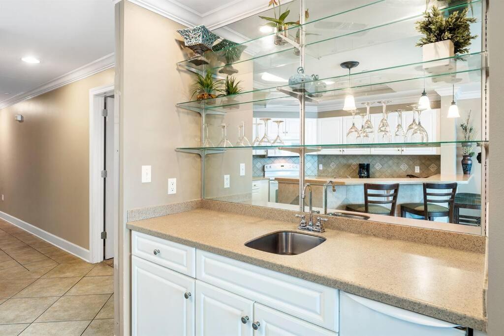 אורנג' ביץ' Phoenix West - 2207 - High-End Luxury Beachfront מראה חיצוני תמונה