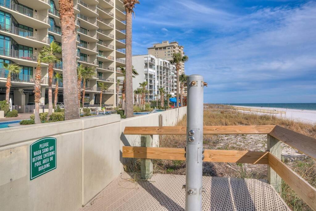 אורנג' ביץ' Phoenix West - 2207 - High-End Luxury Beachfront מראה חיצוני תמונה